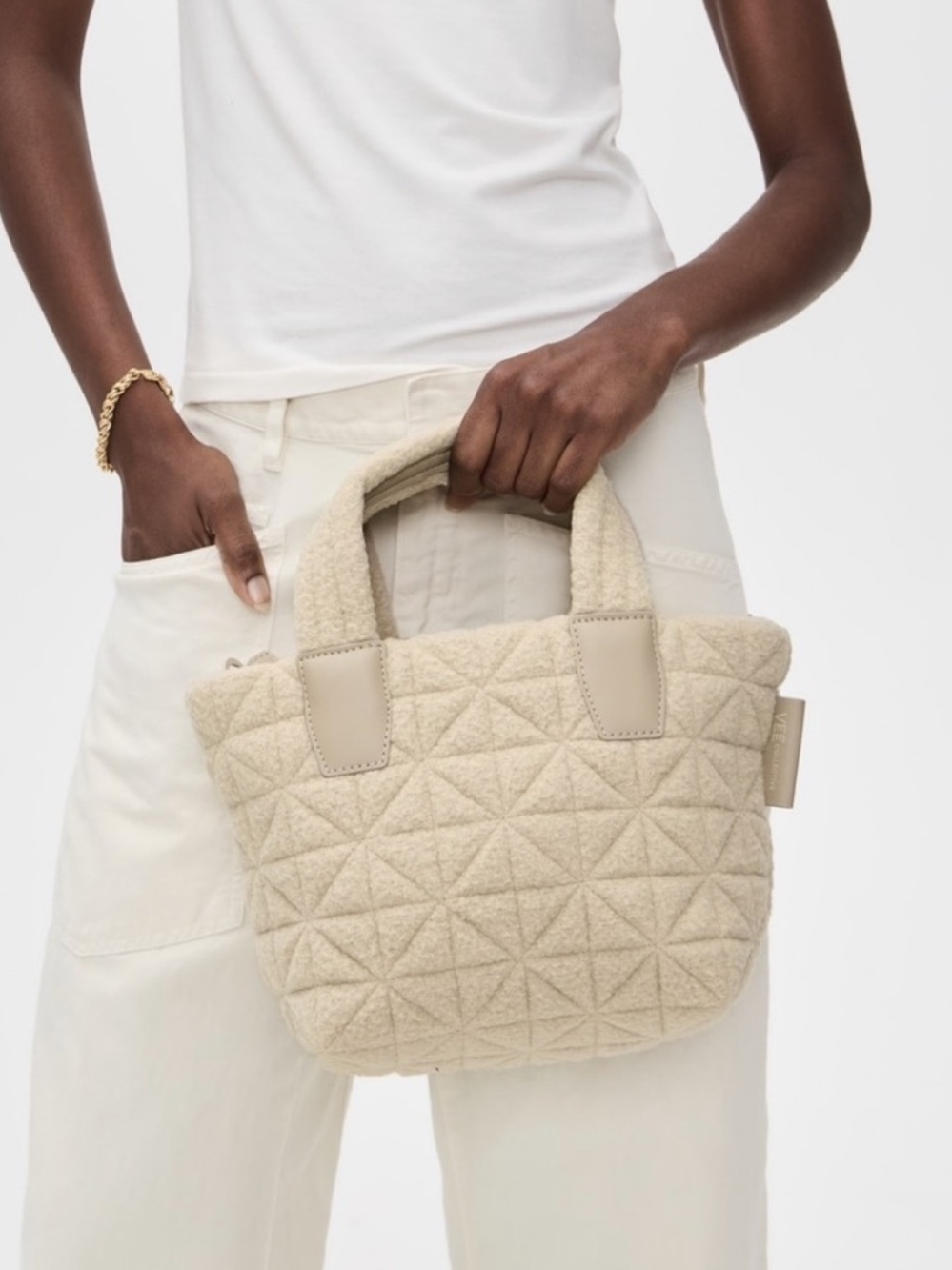 NEW VEE COLLECTIVE SHERPA MINI VEE TOTE CREAM - Picture 2 of 7